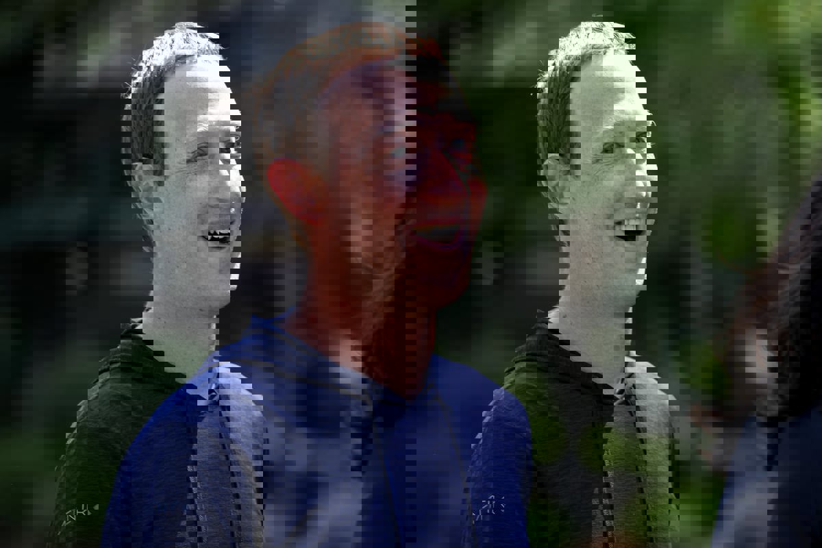 تقرير: مارك زوكربرغ استفاد من فشل ماسك "الذريع"