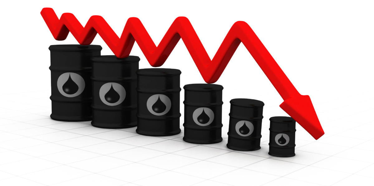 أسعار النفط تهبط مع استئناف عمل خط أنابيب وضبابية بشأن تخفيضات "أوبك"