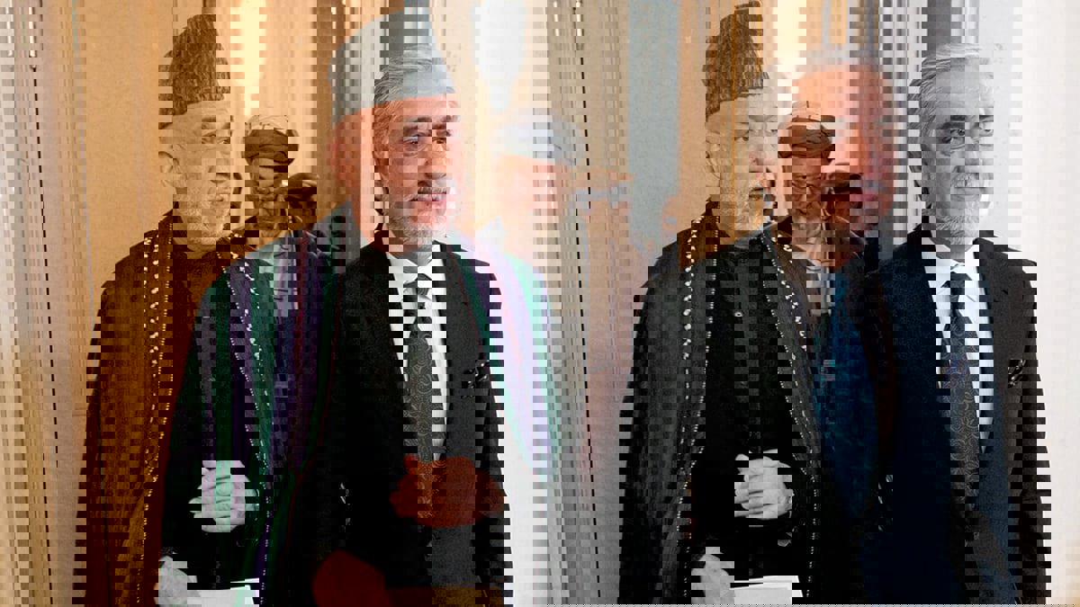 مصدر أفغاني: طالبان تمنع حامد كرزاي ونائبه من السفر للخارج