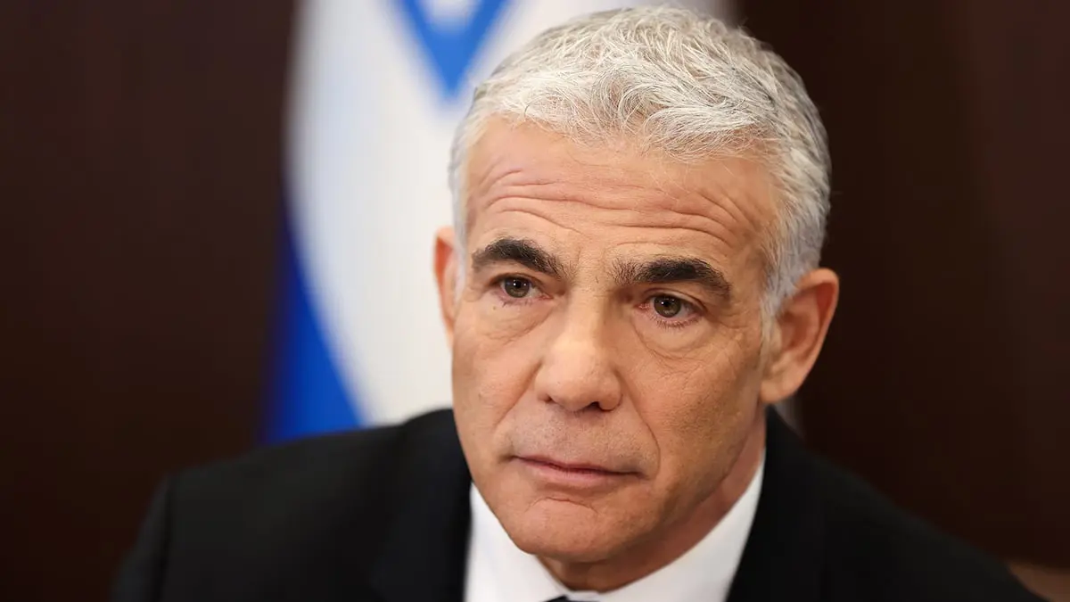 لابيد: "إشارات مشجعة" على وقف الاتفاق النووي بين الغرب وإيران