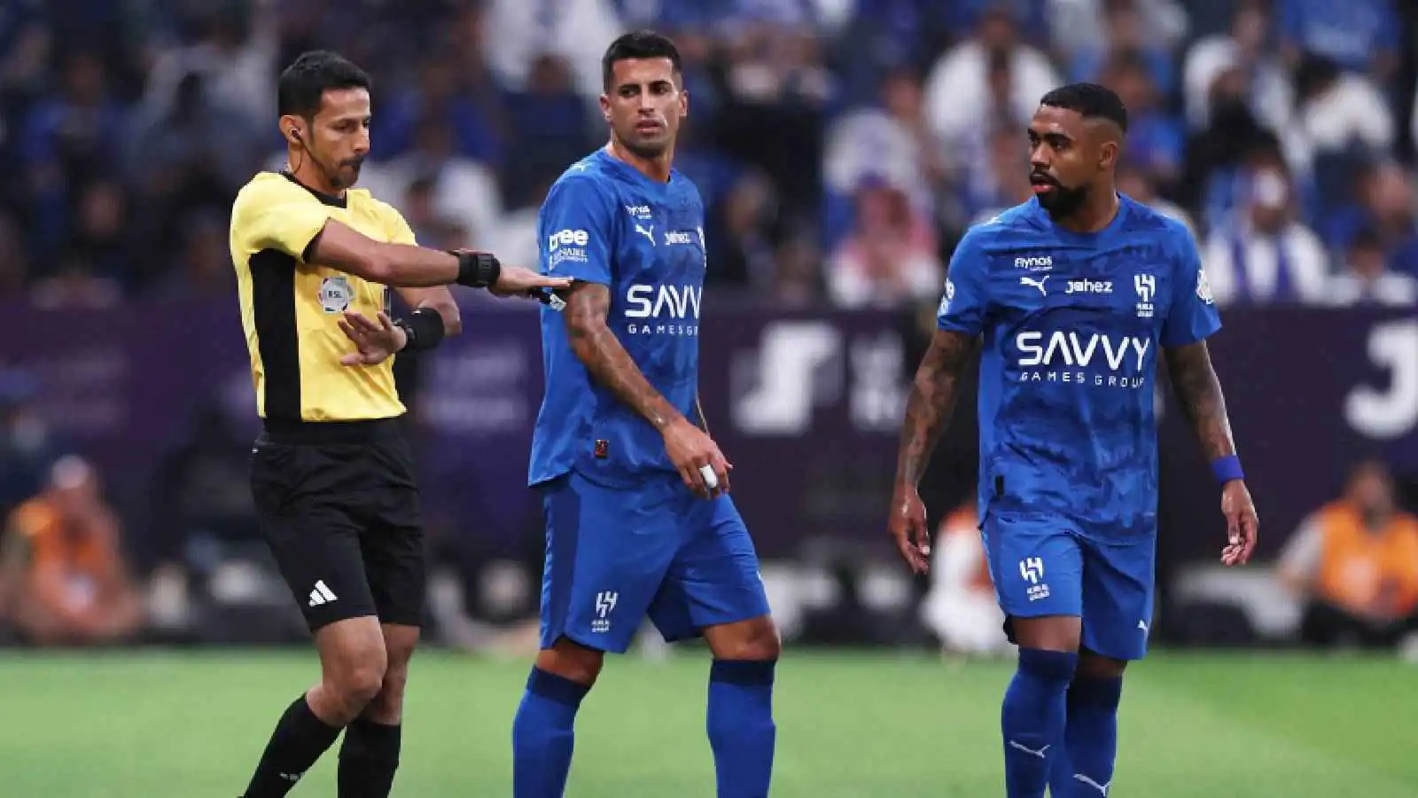 مدة غياب مالكوم وكانسيلو عن الهلال السعودي