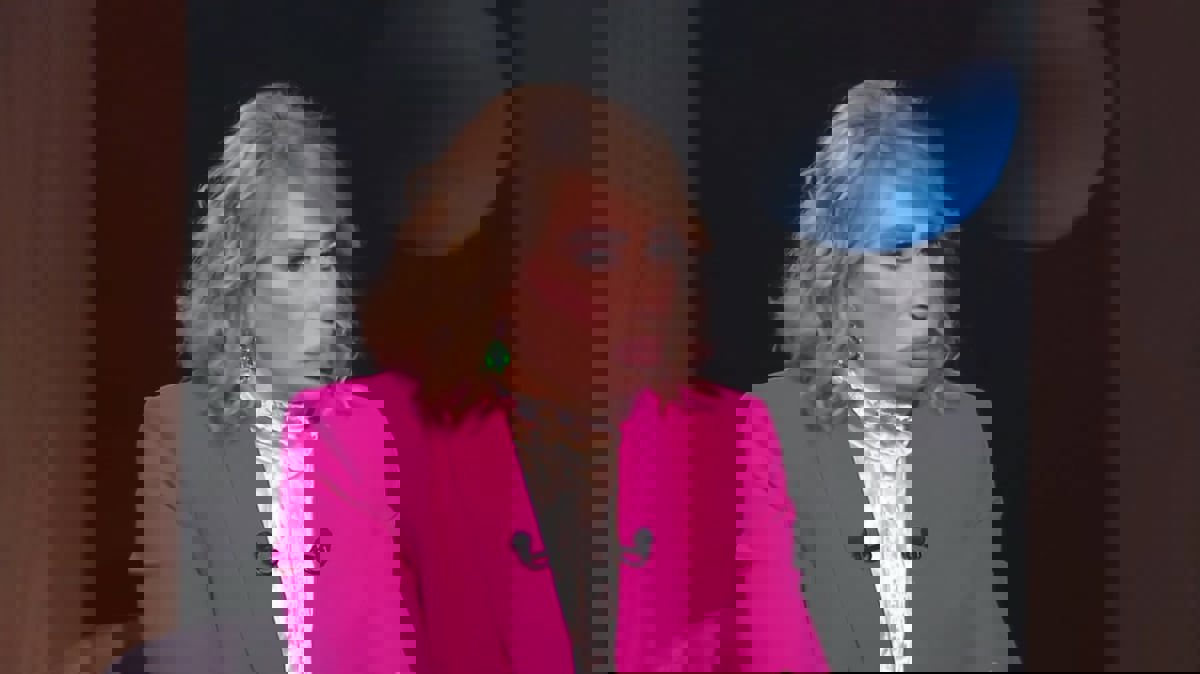 إيناس الدغيدي تنتقد ياسمين صبري وتكشف سبب انتشارها (فيديو)