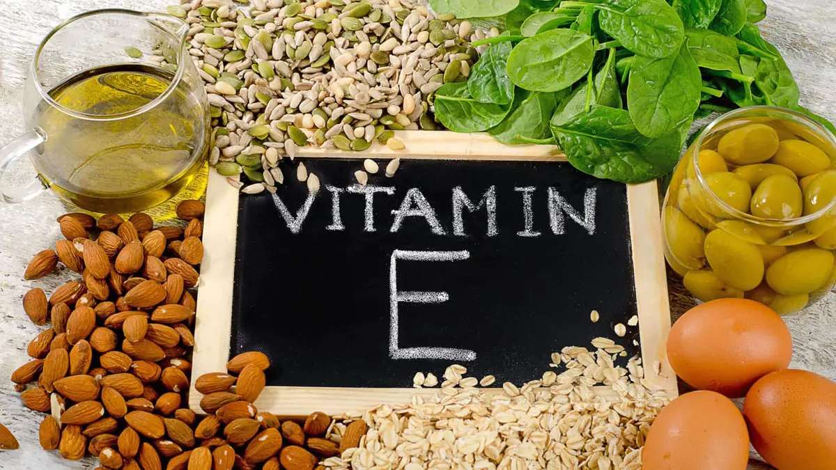 4 نصائح غذائية لحماية البشرة من الإشعاعات الضارة