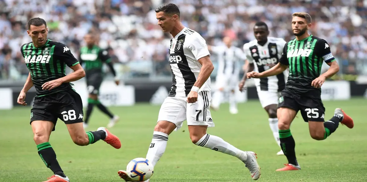 أهداف مباراة يوفنتوس وساسولو.. كريستيانو رونالدو يسجل هدفين للبيانكونيري (فيديو)