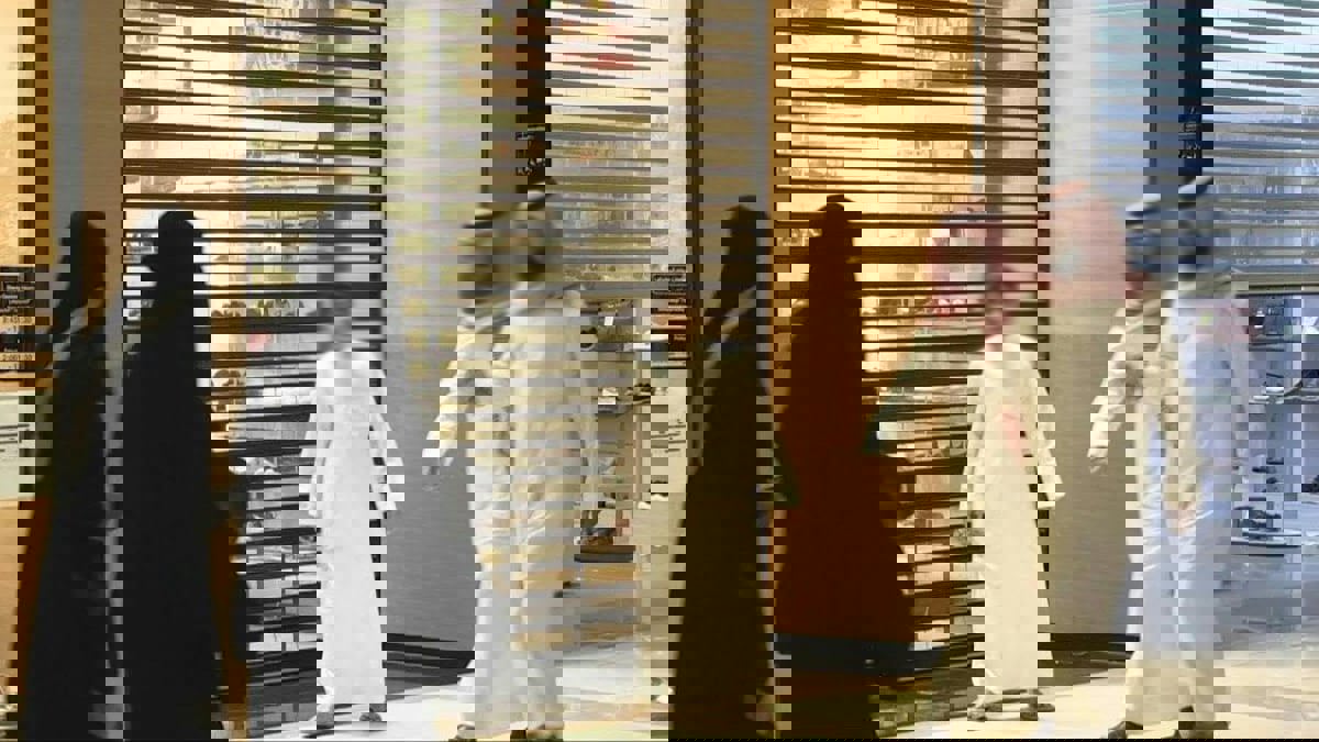 بدء سريان ضريبة القيمة المضافة بنسبة 15% في السعودية اليوم