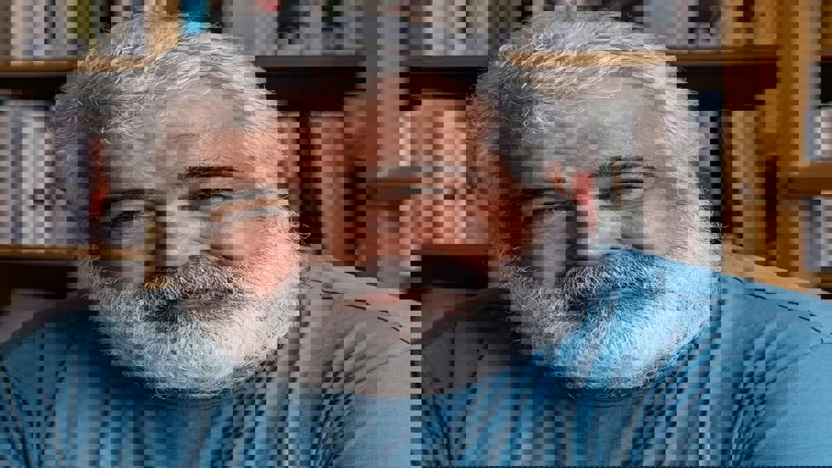 رحيل صاحب "الموت عمل شاق" الأديب السوري خالد خليفة