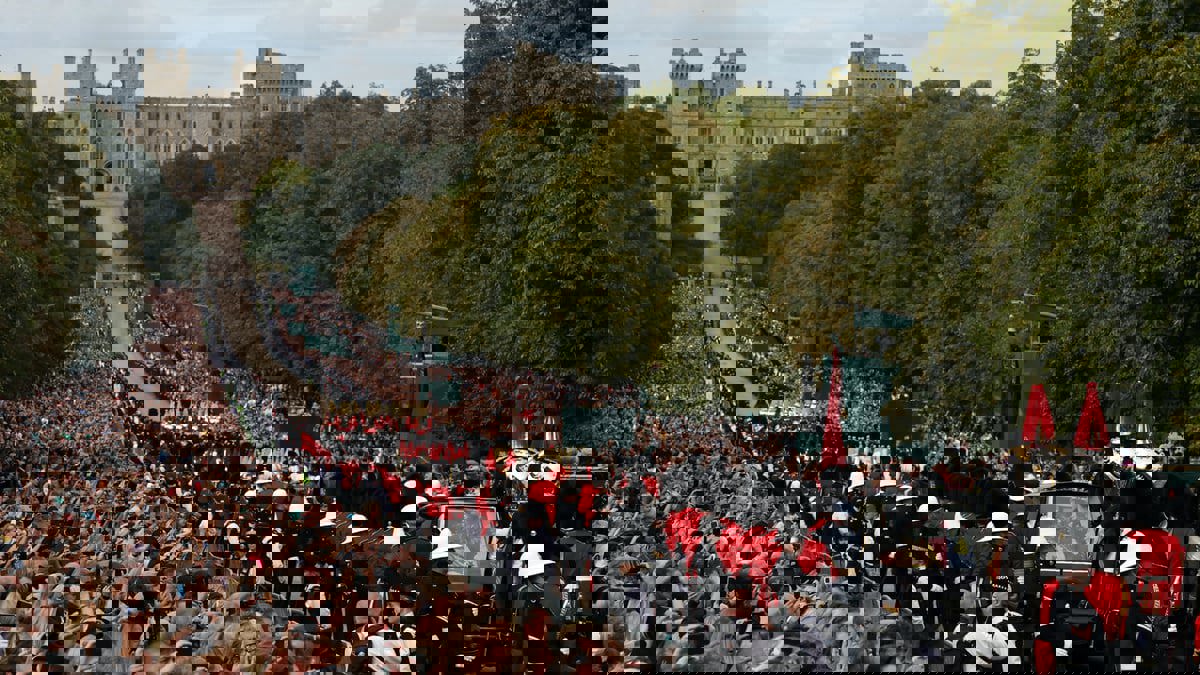 مثوى الملكة إليزابيث الأخير كنيسة صغيرة في قلعة وندسور التاريخية