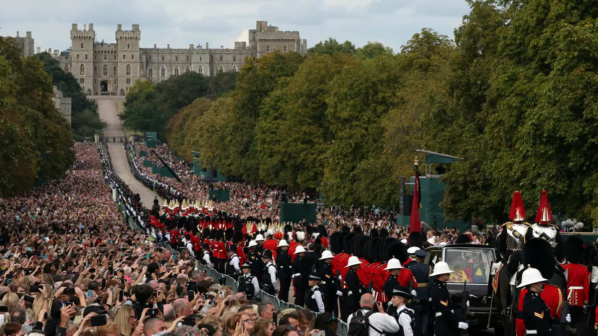 مثوى الملكة إليزابيث الأخير كنيسة صغيرة في قلعة وندسور التاريخية