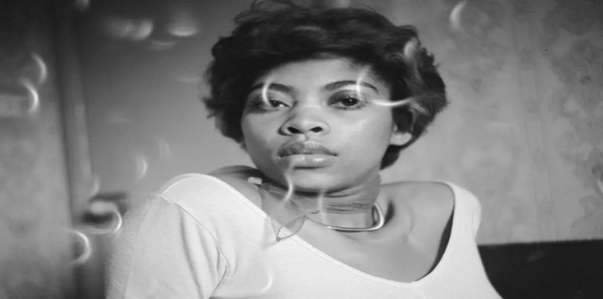 معرض للصور يتحدى المعايير الجمالية بملكات جمال السود