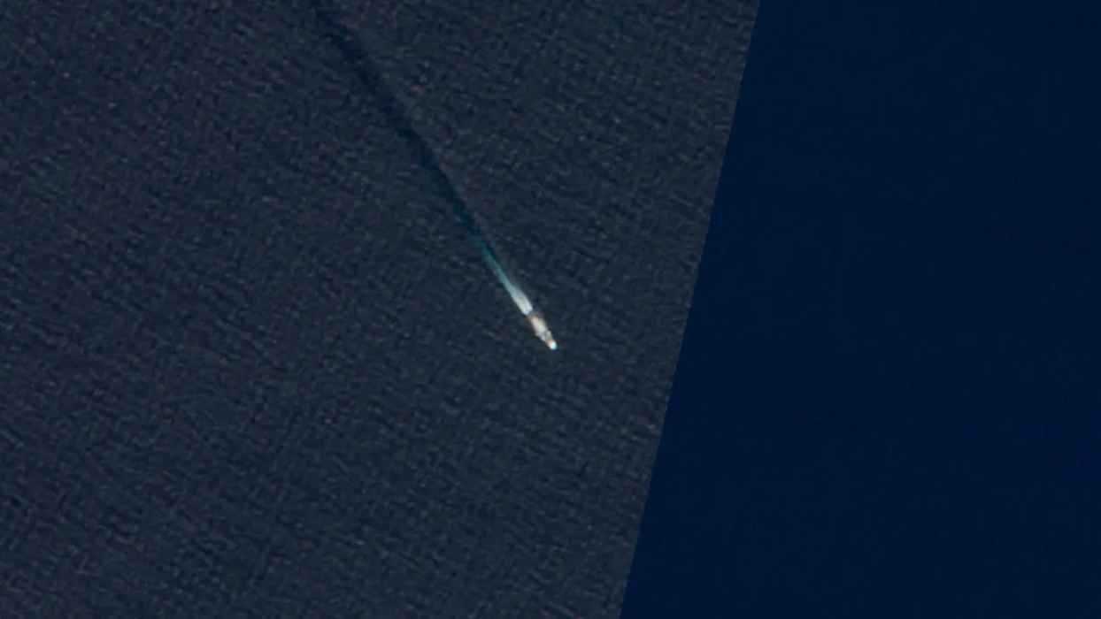 بالصور الجوية.. حصار أمريكي محكم يخنق صادرات فنزويلا النفطية