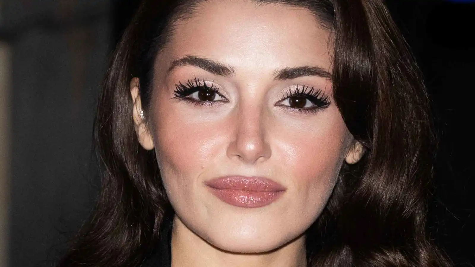 بينهم هاندا أرتشيل.. ماذا وجدوا في عينات النجوم الأتراك؟