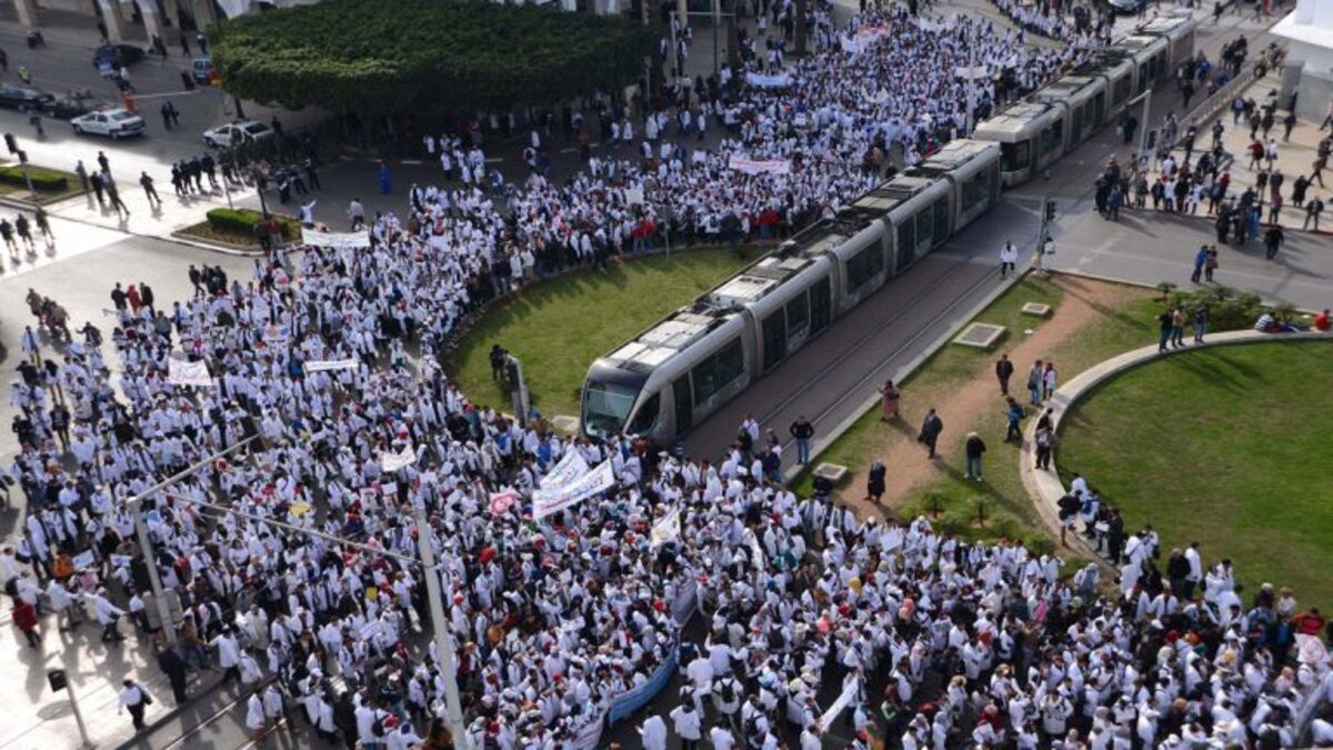 نقابات في المغرب تشل حركة المؤسسات التعليمية