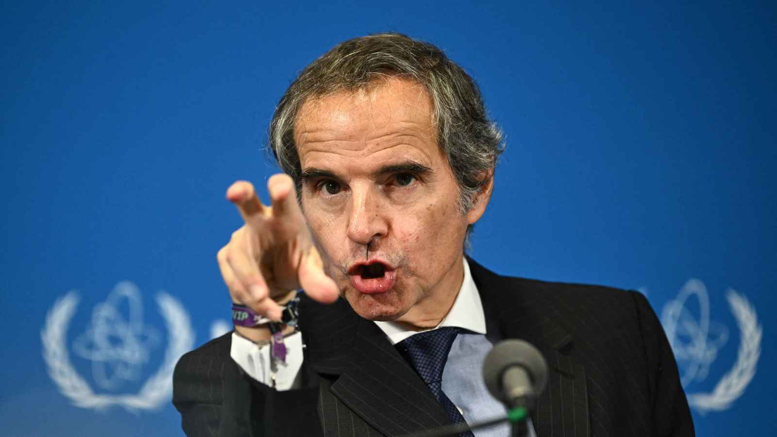 "سينتجون قنبلة نووية".. غروسي يكشف لإسرائيل ما توعدت به إيران