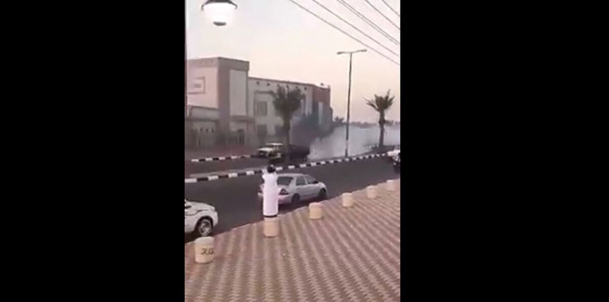 شاهد بالفيديو.. ماذا حدث لمفحط بالسعودية فقد السيطرة على سيارته