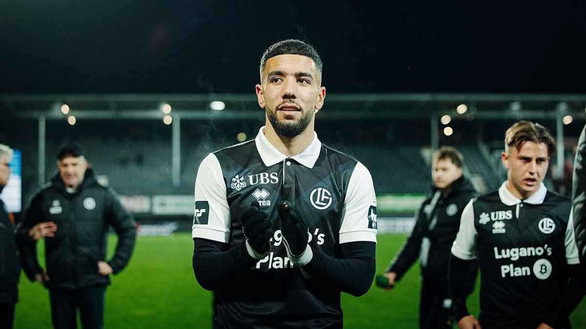 حقيقة مفاوضات الزمالك لضم الجزائري أحمد قندوسي 