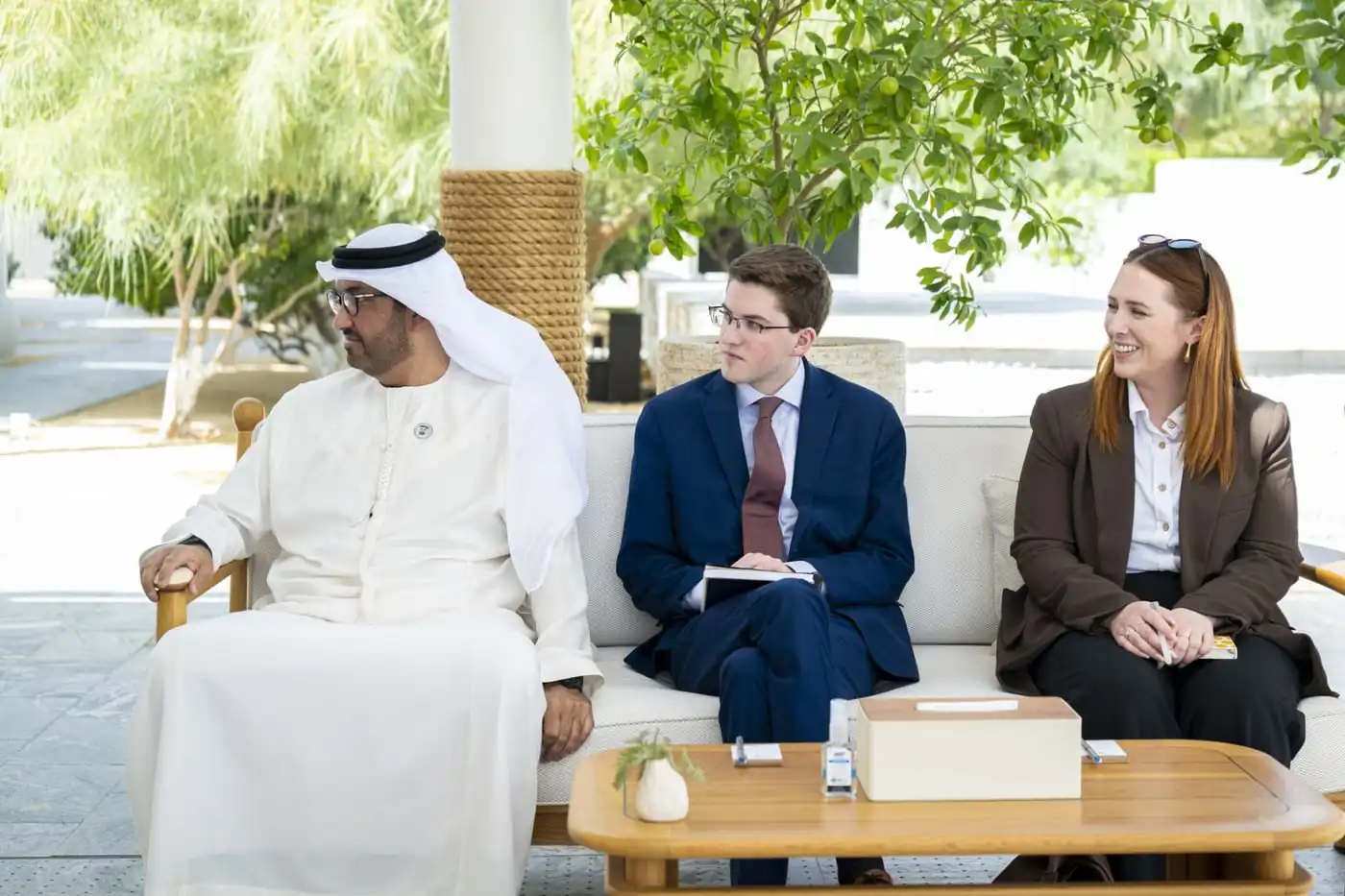 الرئيس الإماراتي خلال استقباله السيناتور ليندسي غراهام