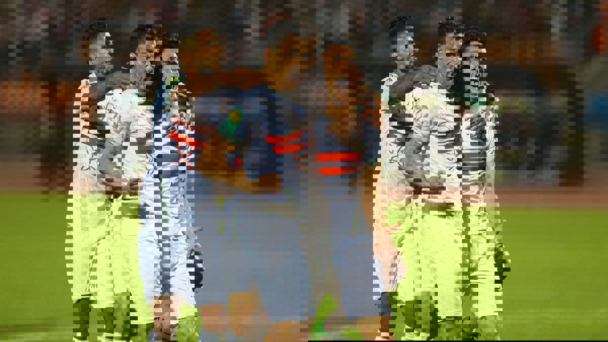 موجز أخبار الأهلي والزمالك: الأبيض يكافئ لاعبيه وسر استبعاد كهربا وحقيقة توقيع إكرامي لبيراميدز