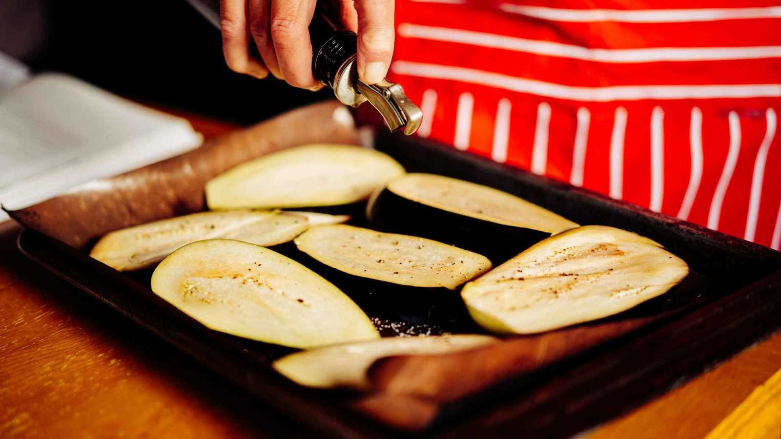 هل يساعد الباذنجان النيء في خفض الكوليسترول الضار؟