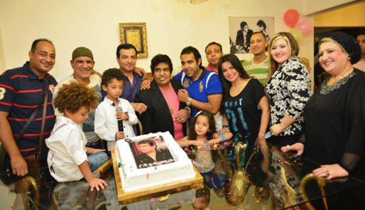 أحمد عدوية يحتفل بعيد ميلاده الـ 70 (صور)