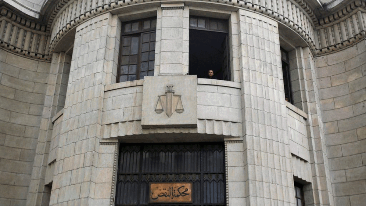 بينهم الزمر وعبدالماجد.. حكم نهائي في مصر بإدراج 169 متهمًا على قوائم الإرهاب