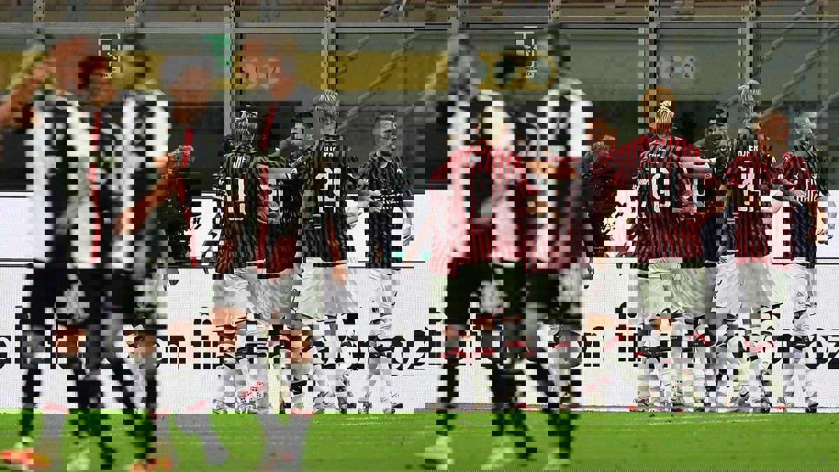 "ريمونتادا" مبهرة من ميلان توقف قطار يوفنتوس في الدوري الإيطالي