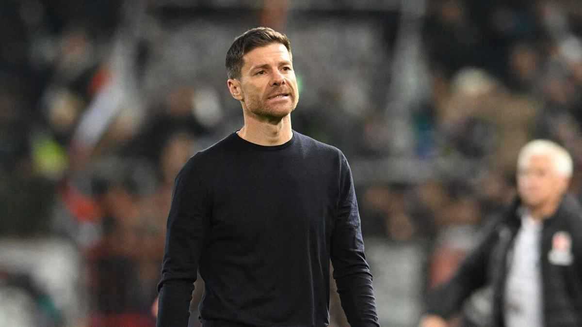 أول طلبات تشابي ألونسو للموافقة على تدريب ليفربول 