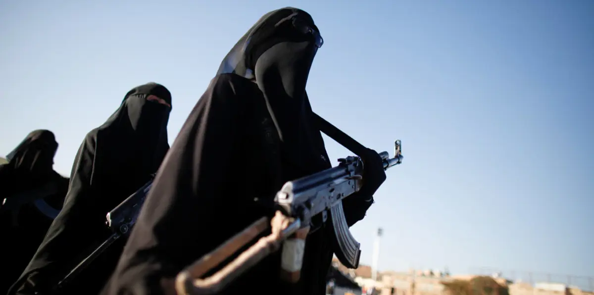 اليمن.. الحوثيون يجندون فتيات للإيقاع بالناشطين المعارضين لهم