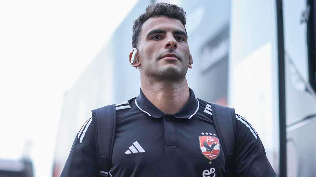 امنع والدك من الكلام.. الأهلي يوجه أمرا مباشرا لزيزو