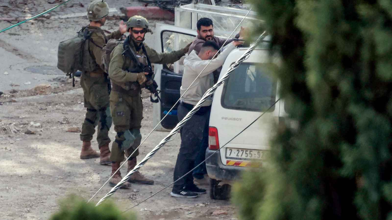 الضفة الغربية تحت وطأة "السور الحديدي" بحصيلة غير مسبوقة من الضحايا