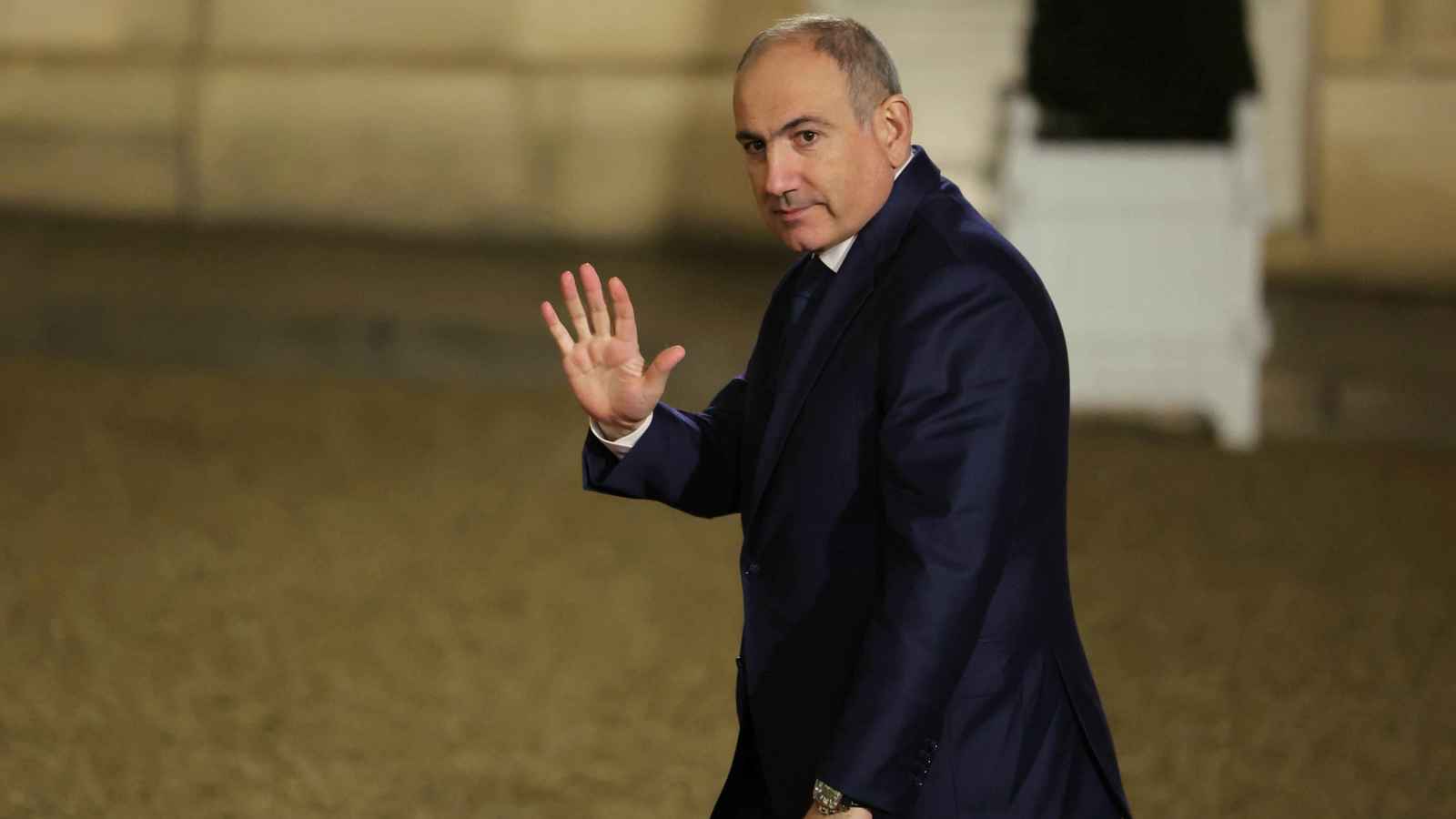 تلبية لمطالب أذربيجان.. رئيس وزراء أرمينيا يدعو لتغيير الدستور