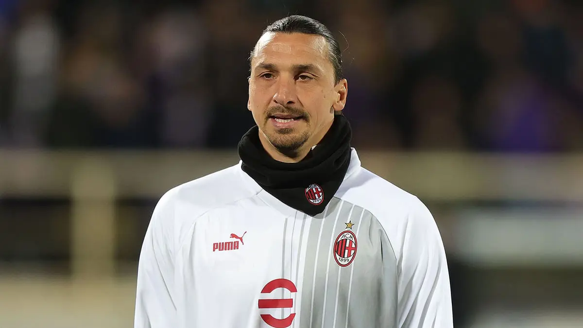 ميلان يحسم رسميًا مصير زلاتان إبراهيموفيتش مع الفريق