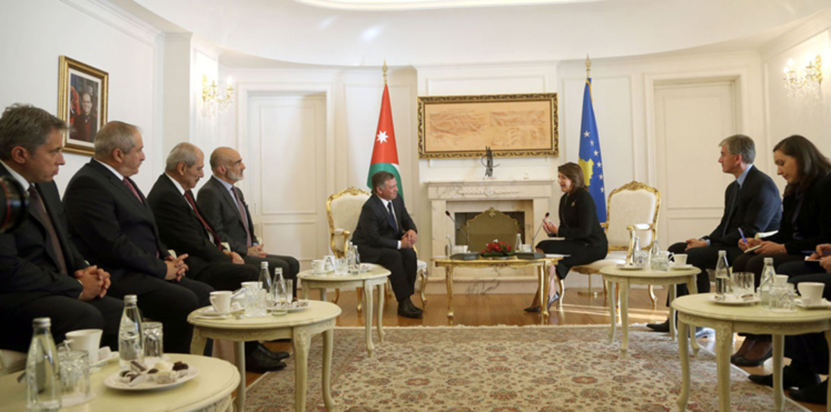 العاهل الأردني يحذر من "حرب عالمية ثالثة"