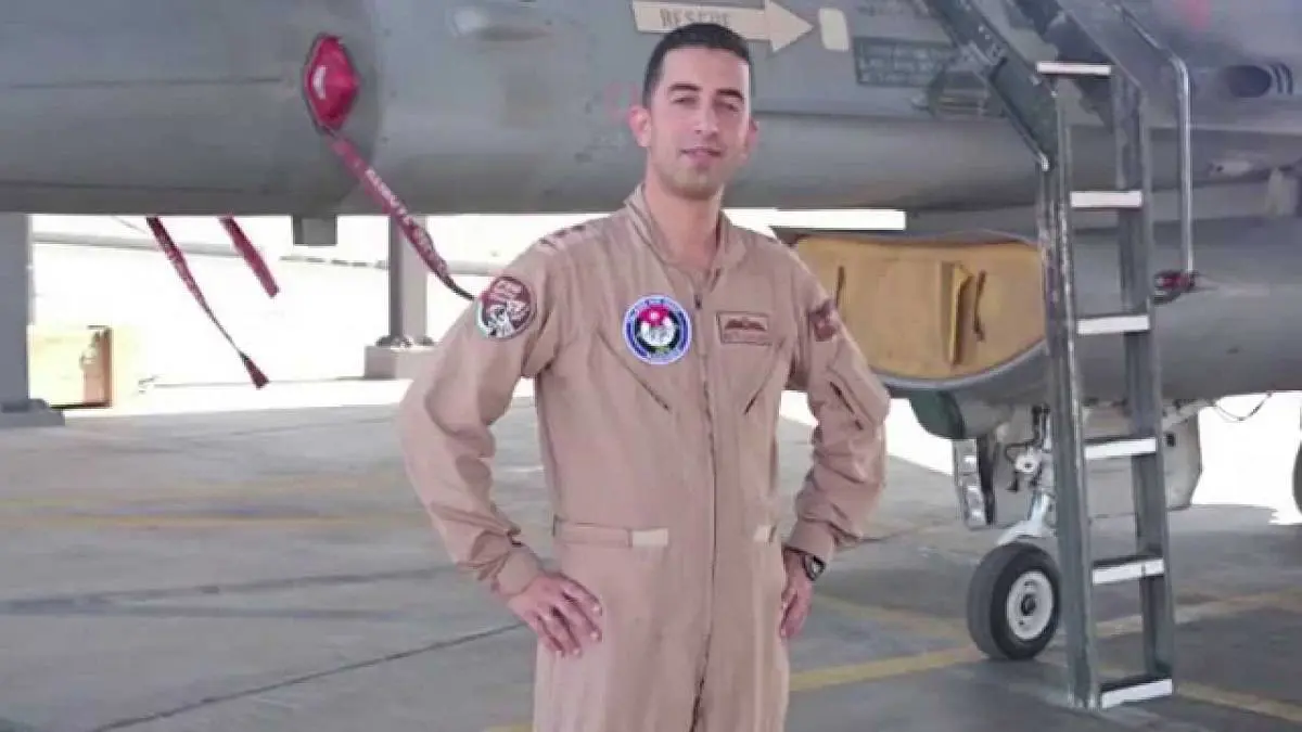 مسؤول عسكري: أحد قتلة الطيار الأردني معاذ الكساسبة موجود في ليبيا