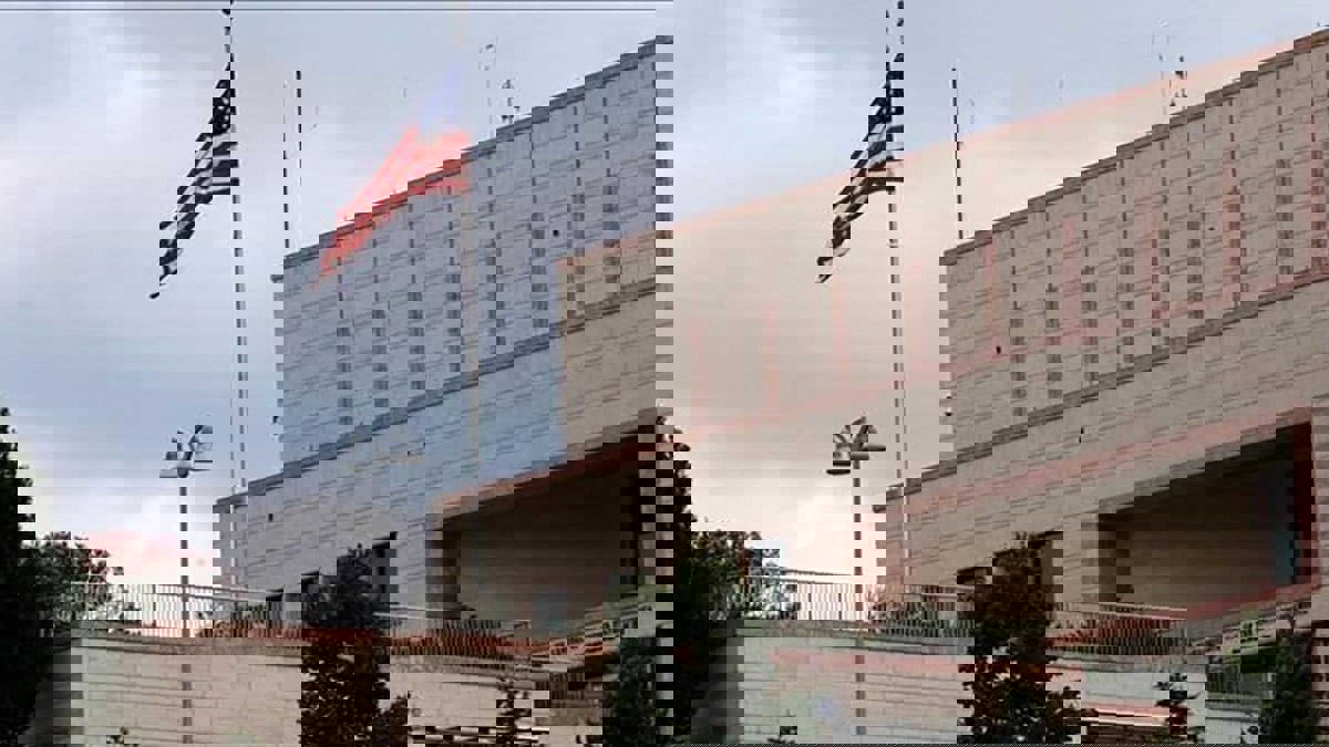 الحكومة العراقية تشكل لجنة للتحقيق في استهداف البعثات الدبلوماسية