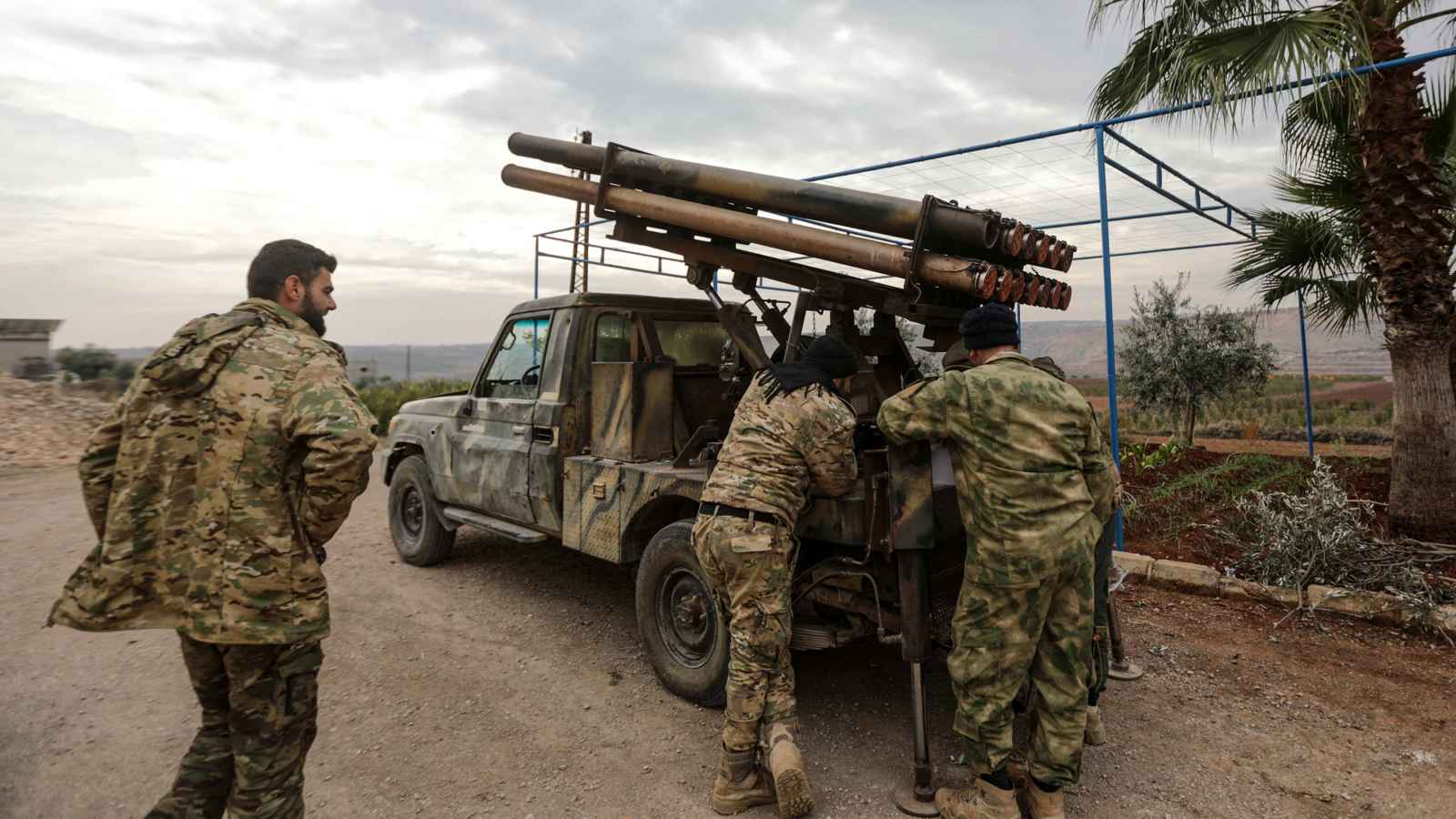 قتلى وجرحى باشتباكات عنيفة بريف القصير وسط سوريا (فيديو)