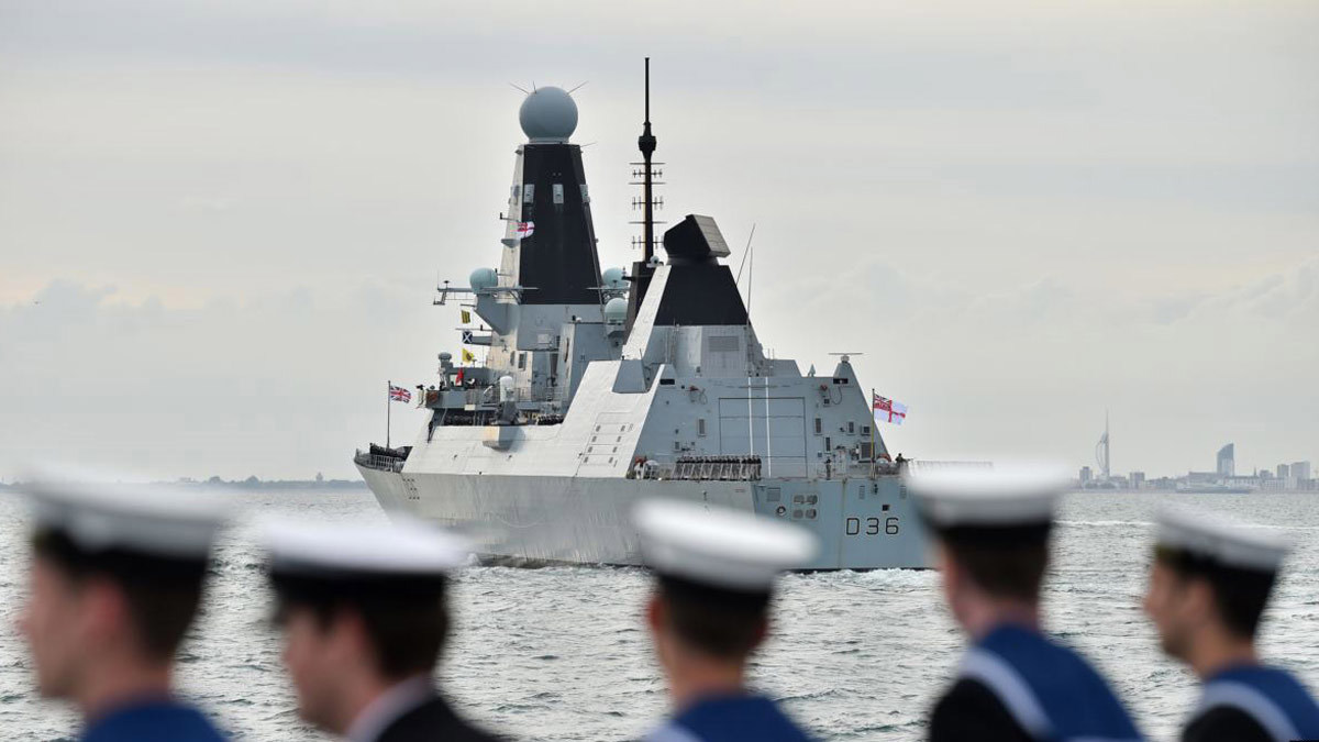 مسؤول بالبحرية البريطانية: قواتنا أسهمت في استقرار الملاحة بمضيق هرمز