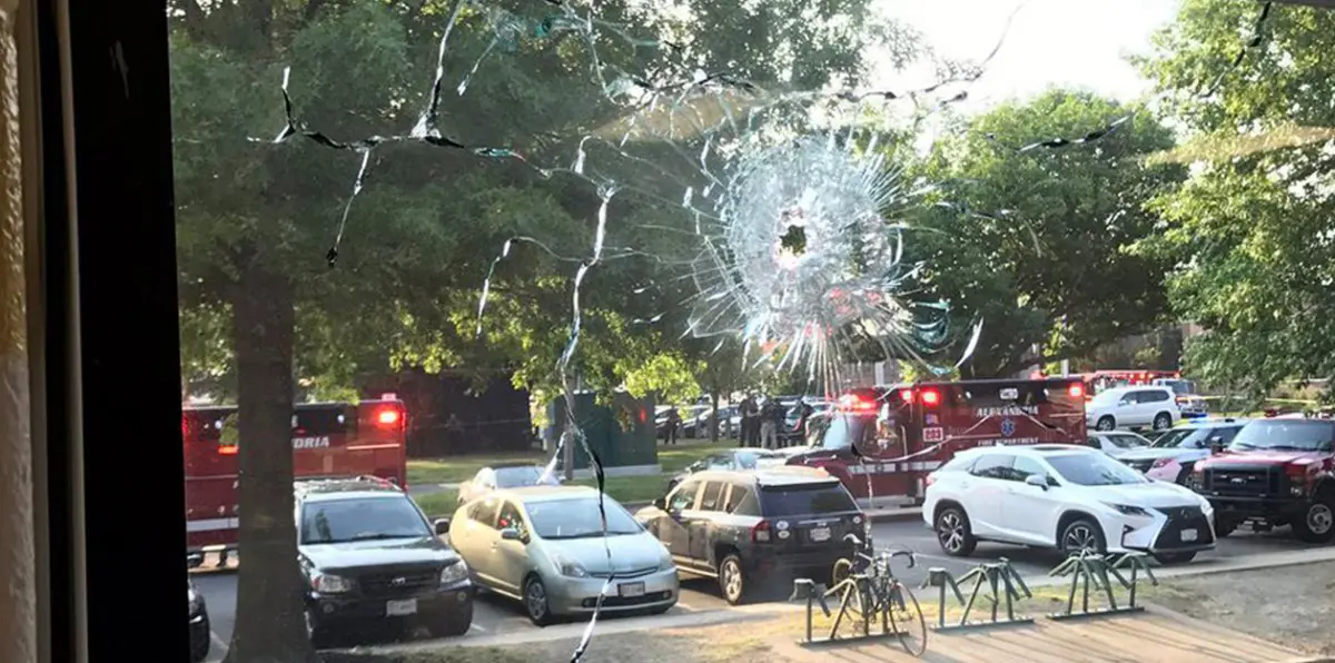 إصابة سيناتور أمريكي بارز في "الورك" بإطلاق نار في فرجينيا