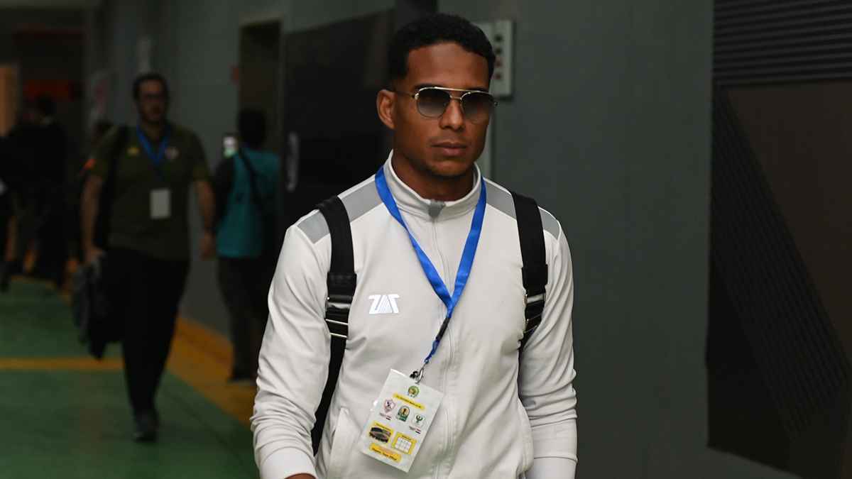 زوجة سيف الدين الجزيري تثير الجدل بين جماهير الزمالك (صورة)