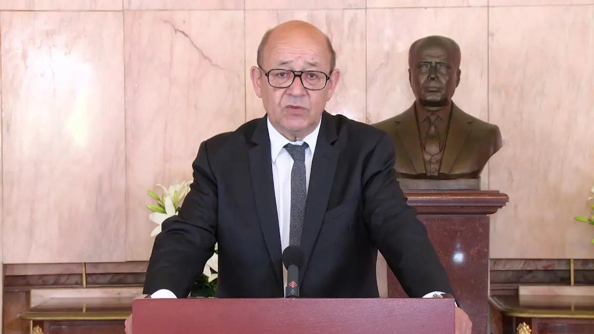 وزير خارجية فرنسا: بوادر انفراج في الأزمة الليبية بعد اجتماع أبوظبي