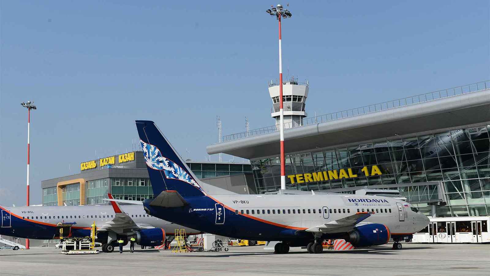 روسيا تفرض قيودًا على الرحلات في 4 مطارات