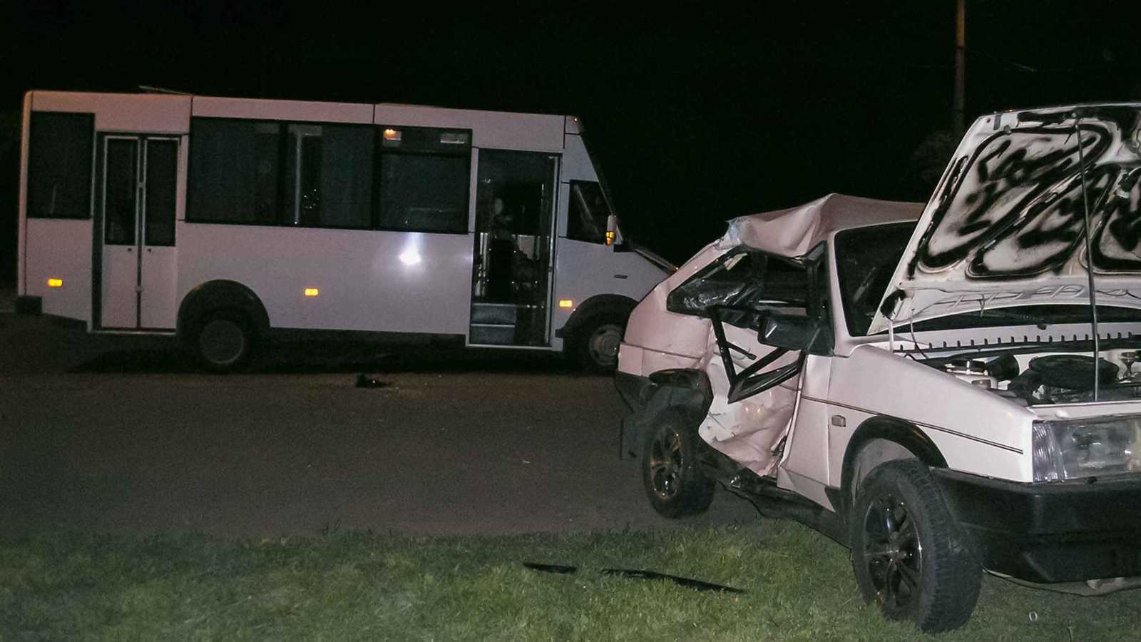 مصرع 3 وإصابة 2 في حادث تصادم مروع بالمنيا في مصر