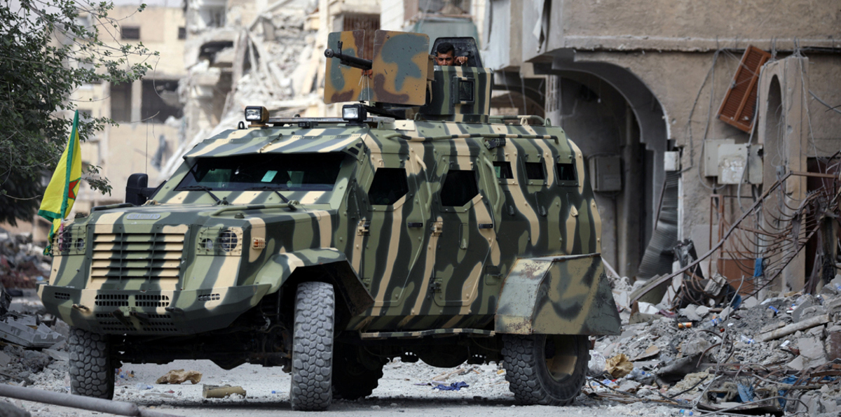 قوات سوريا الديمقراطية تسيطر على حقل غاز كبير بدير الزور