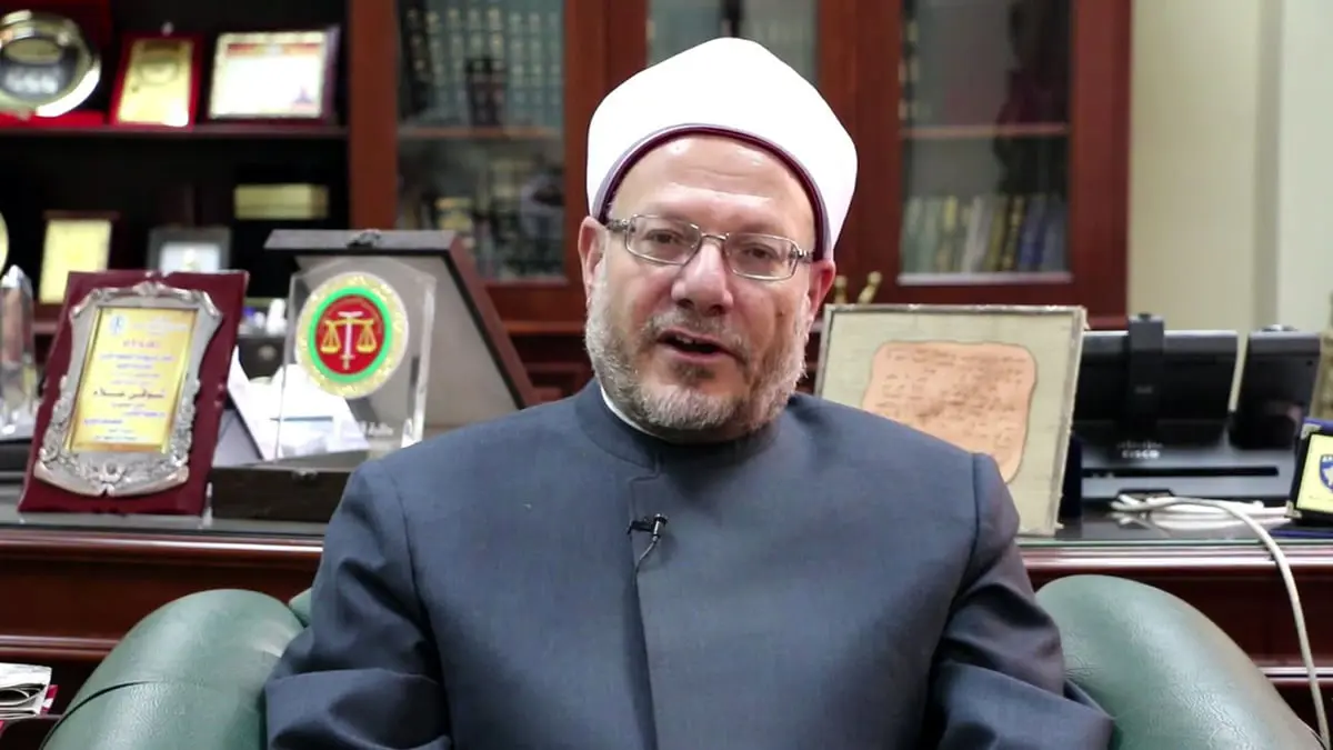 مفتي مصر يوزع تقريرا حول "جرائم الإخوان" على أعضاء "العموم واللوردات" في لندن