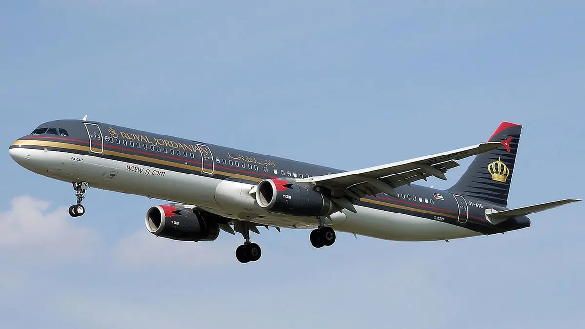 الملكية الأردنية تحصل على 8 طائرات في صفقة مع شركتي إمبراير وأزورا