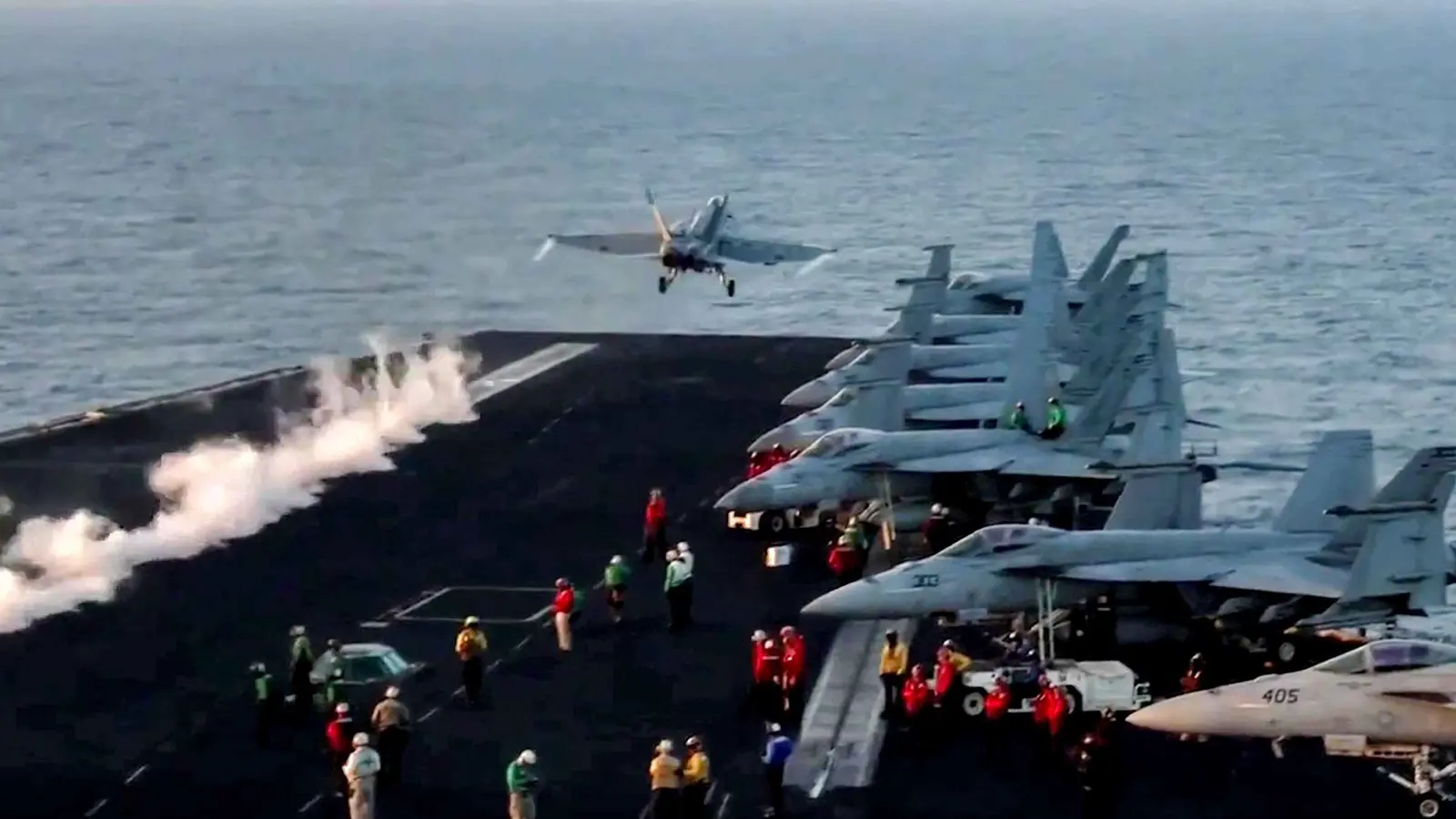 واشنطن تعطّل اتصالات الحوثيين.. هل تتكرر تجربة "البيجر"؟