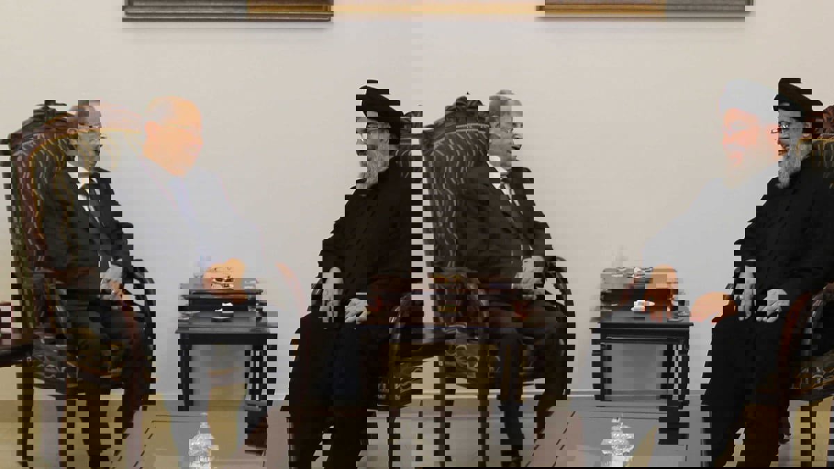 حزب الله جاء بميشال عون ليغير هوية لبنان العربية