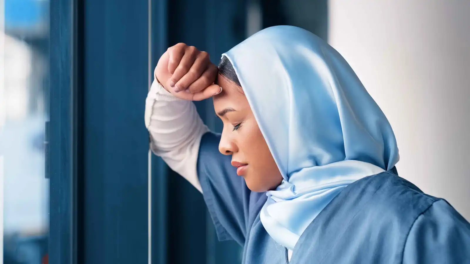 6 خطوات سريعة توقف التفكير الزائد في أقل من دقيقة