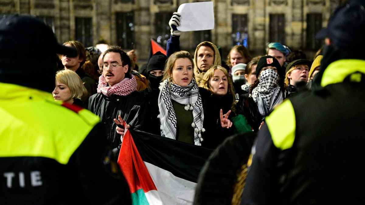 محتجون مناصرون للفلسطينيين "يتحدون الحظر" في أمستردام مجدداً (صور)