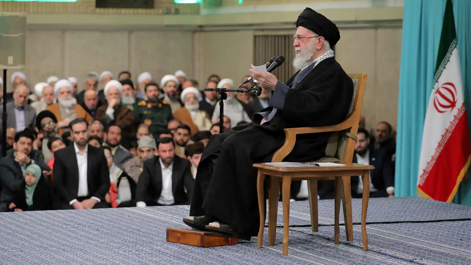 اليأس كاستراتيجية.. كيف صنعت واشنطن ذريعة للتدخل العسكري في إيران؟