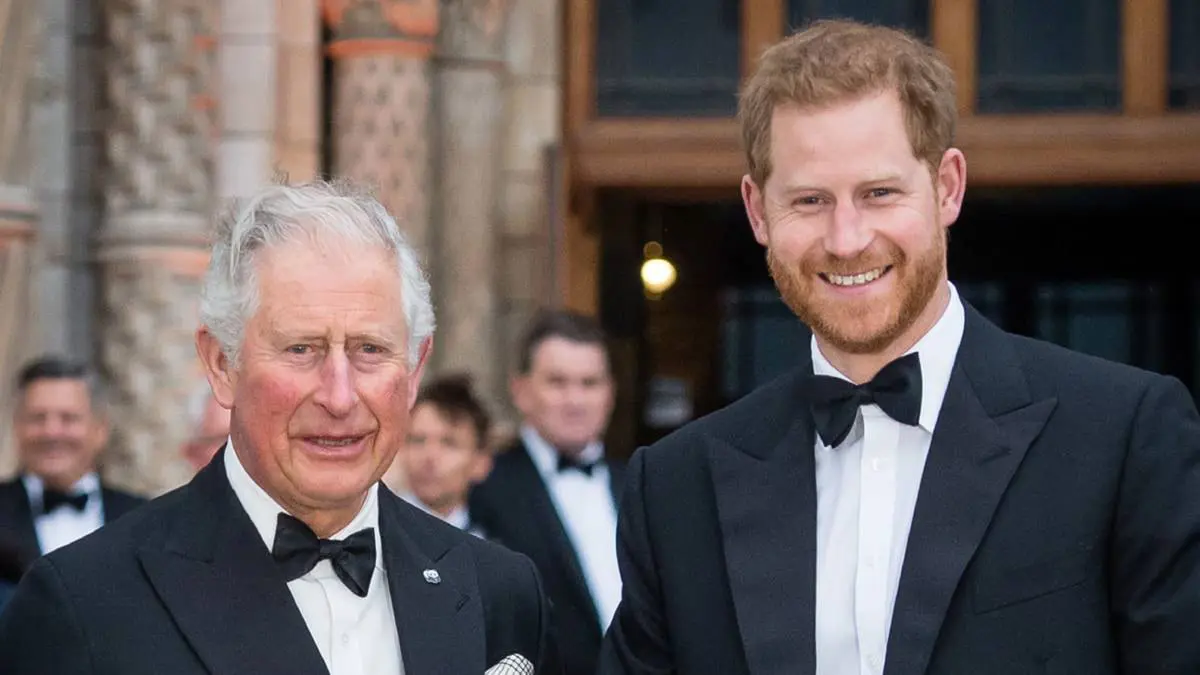 صحيفة: الأمير تشارلز أجرى اتصالات "سرية" مع ابنه "هاري" لتنقية الأجواء